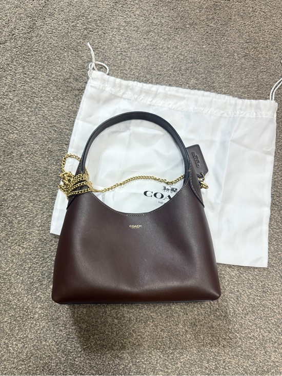 Coach Handbags - EUC Authentic Coach Brooklyn 23 in Maple